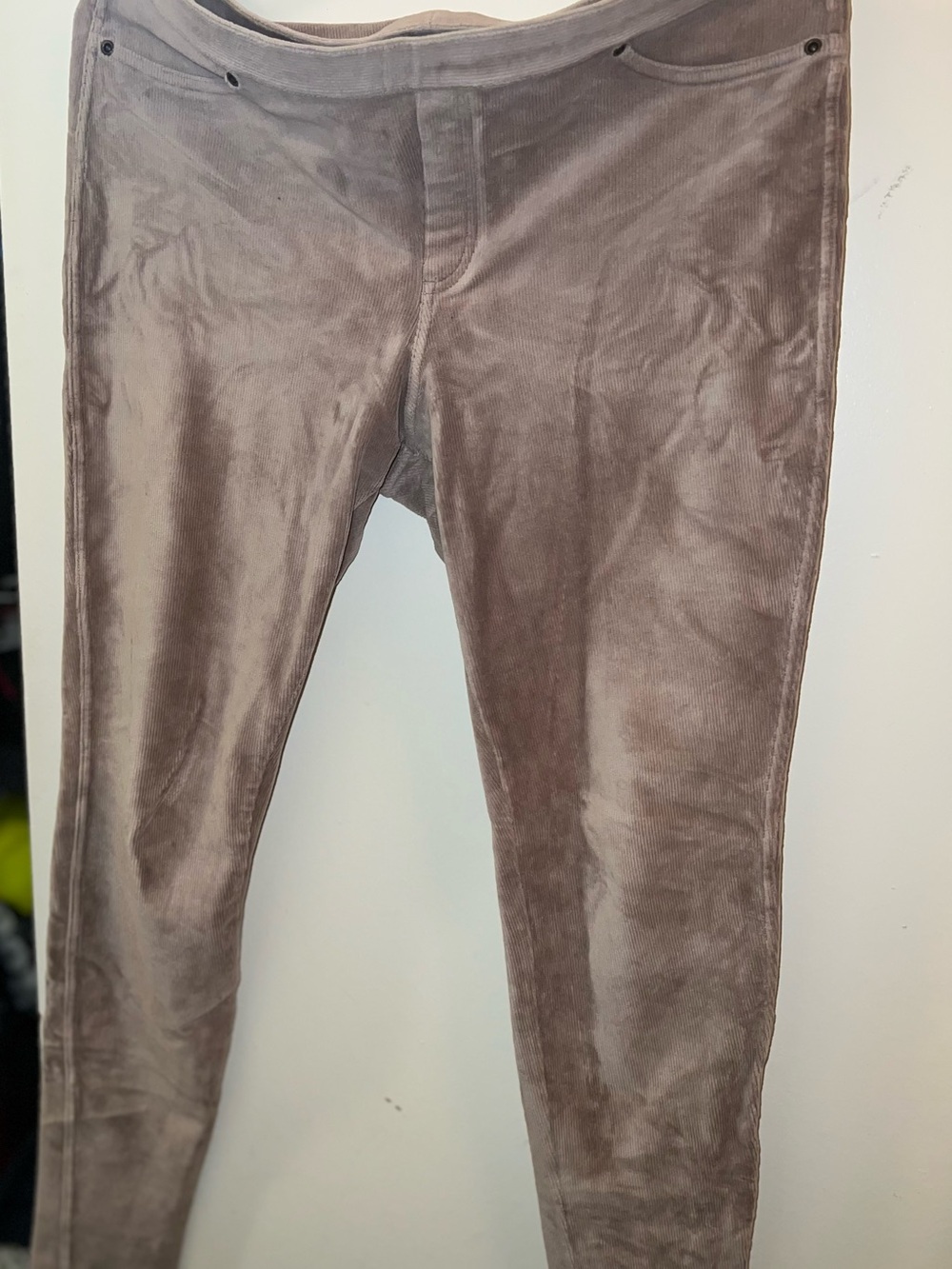 HUE Kids Corduroy-Look Leggings in Taupe Brown